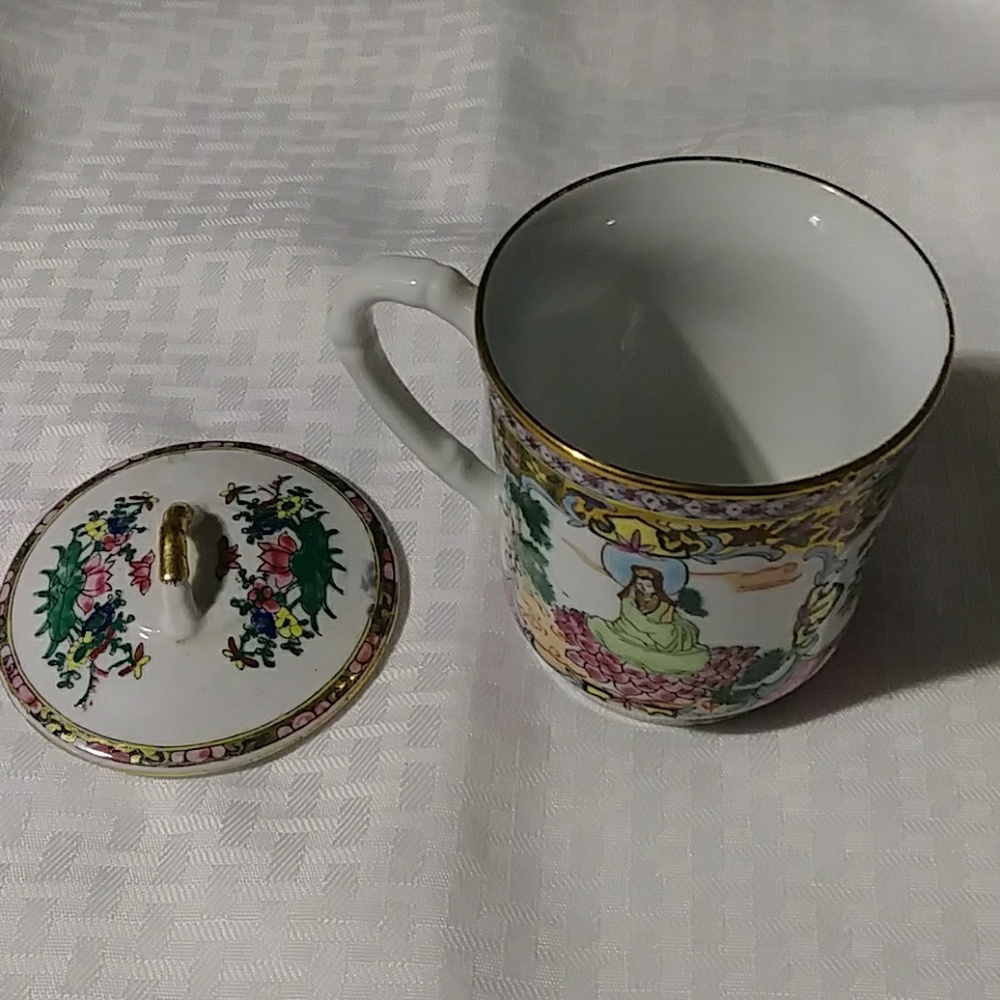Hand made china - Picture 2 of 2